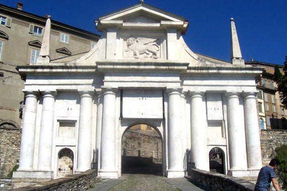 Porta San Giacomo Bergamo