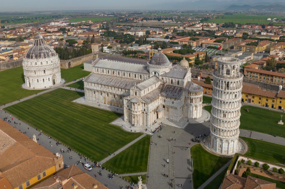 Piazza dei Miracoli Pisa