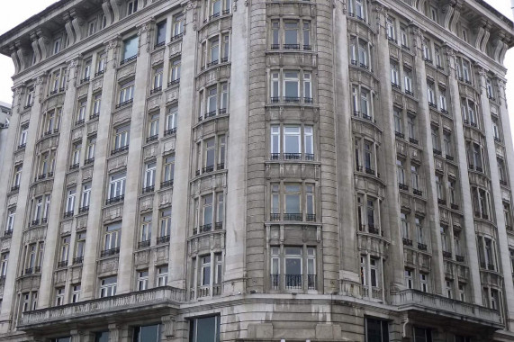 Edificio del Banco Pastor en La Coruña A Coruña