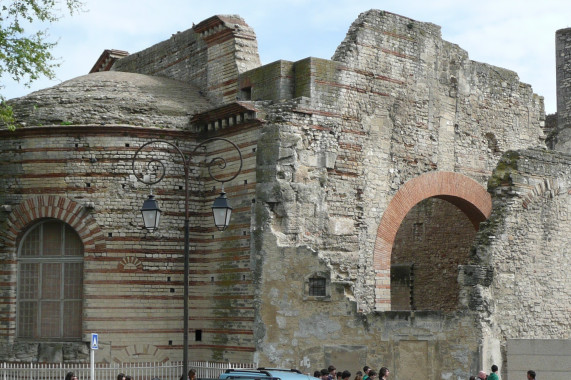 Thermes de Constantin Arles