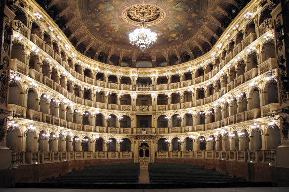 Teatro comunale Bologne