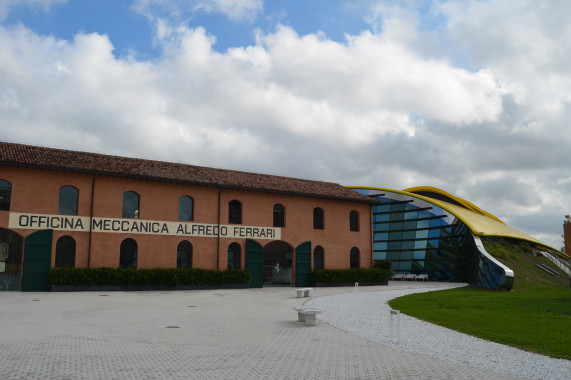 Museo Enzo Ferrari Modena