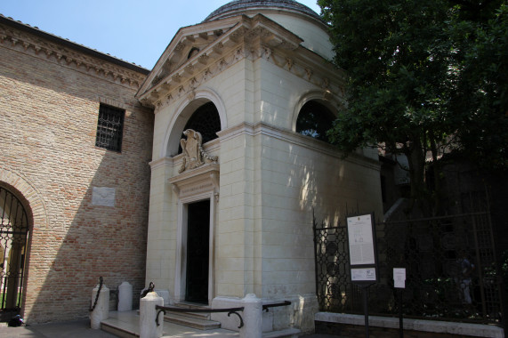 Dante Alighieri's tomb Ravenna