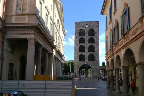 Porta Torre Como