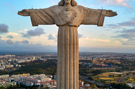 Cristo-Rei Almada