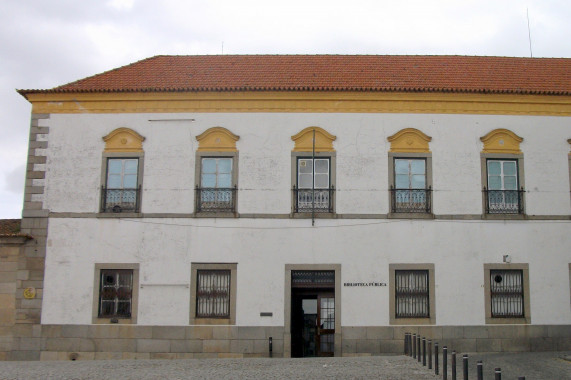 Biblioteca Pública de Évora Santo Antão