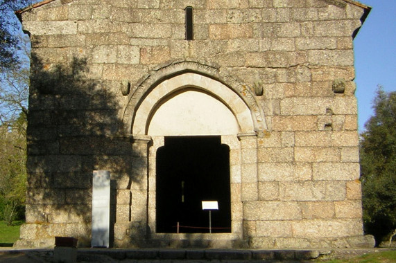 Igreja de São Miguel do Castelo Guimarães 