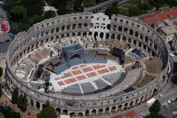 Amphitheater Pula Pula