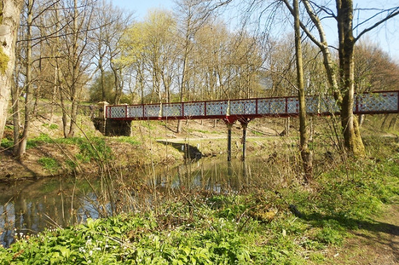 Queen's Park, Bolton Bolton