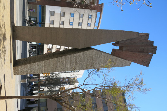 Escudo de l'Hospitalet (escultura) L'Hospitalet de Llobregat