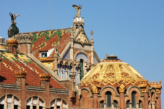 Cerámica y mosaicos del Hospital de la Santa Cruz y San Pablo Horta-Guinardó