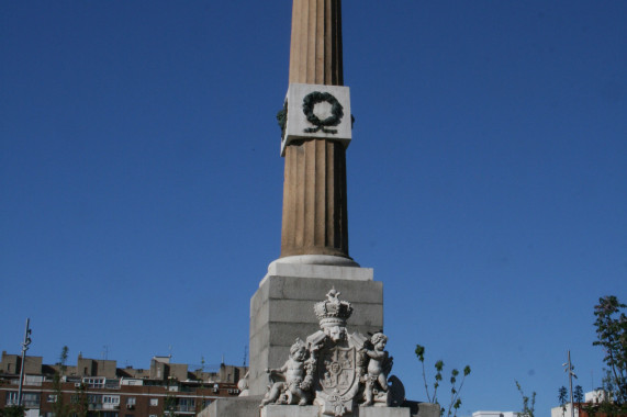 Obelisco de la Fuente Castellana Usera