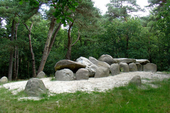 Großsteingrab Emmerdennen Emmen