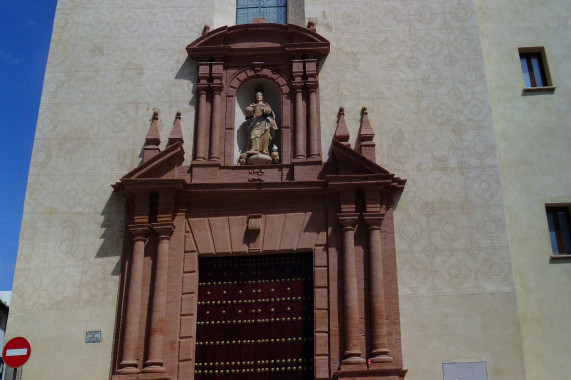 Iglesia de la Limpia Concepción de Nuestra Señora y portada del antiguo convento de los Carmelitas Descalzos Écija