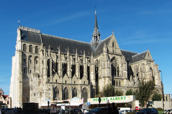 Basílica de Saint-Quentin San Quintín