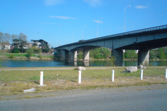 Pont de pierre Agen