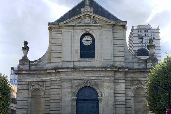 Catedral de San Luis y San Nicolás Choisy-le-Roi