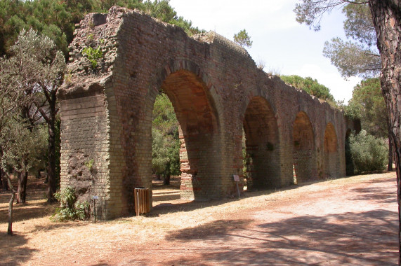 Aqueduc de Mons à Fréjus Fréjus