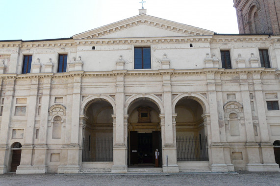 Basilica Palatina di Santa Barbara Mantua