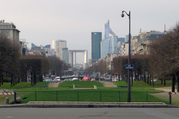 Place de la Porte-Maillot Neuilly-sur-Seine