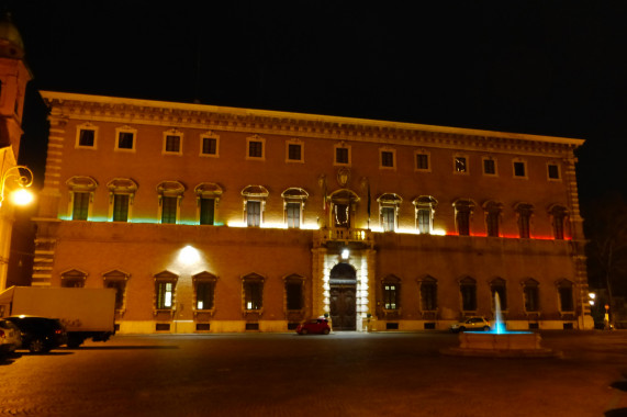 Palazzo Piazza Paulucci Forlì