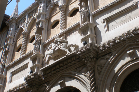 Loggia dei Mercanti Ancona