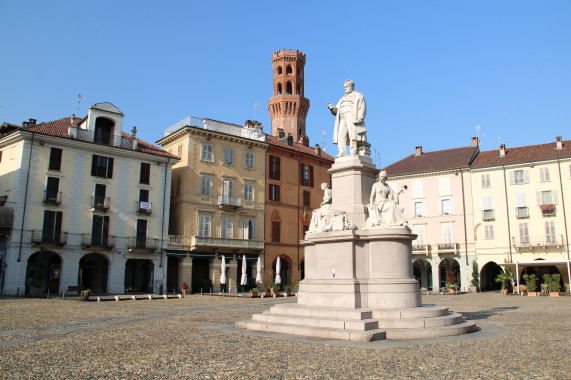 Piazza Cavour Vercelli