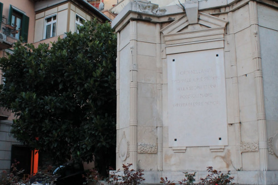 Monumento ai caduti Pozzuoli