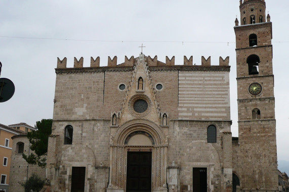 Basilika Mariä Himmelfahrt Teramo