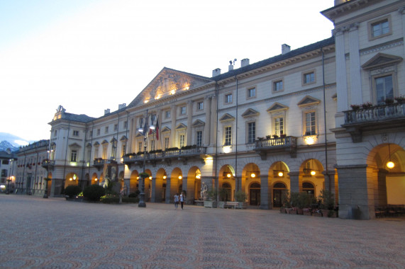 Piazza Émile Chanoux Aosta