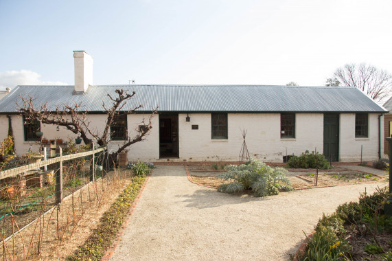 Old Government Cottages Group Bathurst