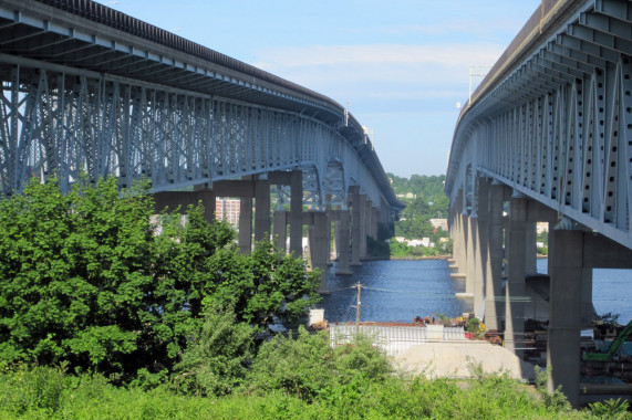 Gold Star Memorial Bridge Groton