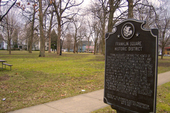 Franklin Square Bloomington