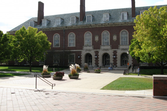 University of Illinois Urbana-Champaign University Library Urbana