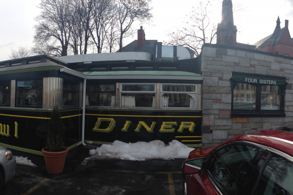 Monarch Diner Lowell