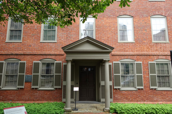 Wadsworth-Longfellow House Portland