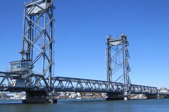 Memorial Bridge Portsmouth