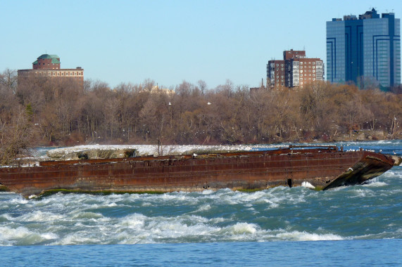 Niagara Scow Niagara Falls