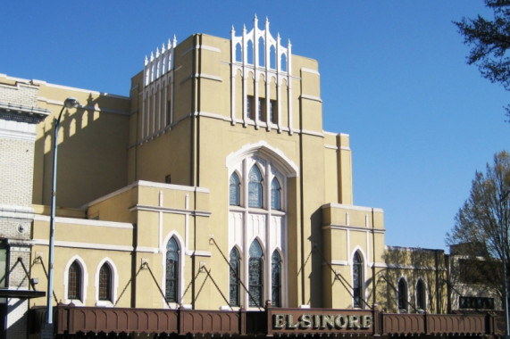 Teatro Elsinore Salem