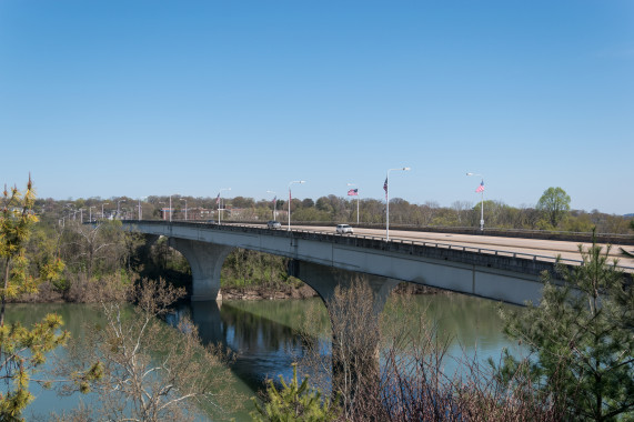 Veterans Memorial Bridge Chattanooga