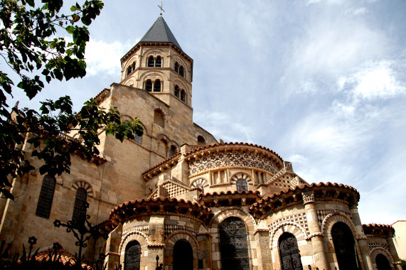 Basílica de Nuestra Señora del Puerto Clermont-Ferrand