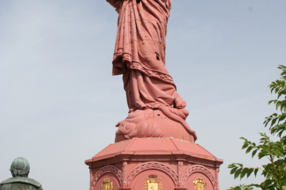 Statue Notre-Dame de la France Le Puy-en-Velay