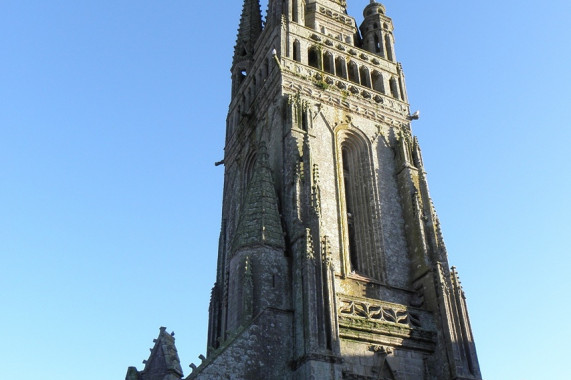 église Saint-Herlé de Ploaré Douarnenez