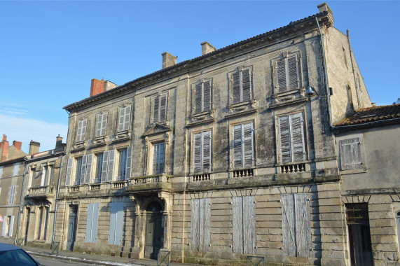 Hôtel Pervinquière Fontenay-le-Comte