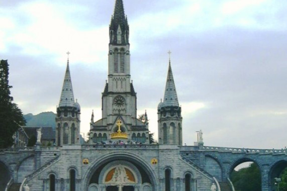 Rosenkranz-Basilika Lourdes