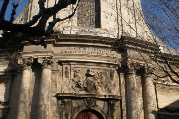 Collégiale Notre-Dame-des-Pommiers de Beaucaire Beaucaire