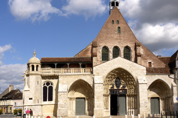 Saint-Ayoul-Kirche Provins