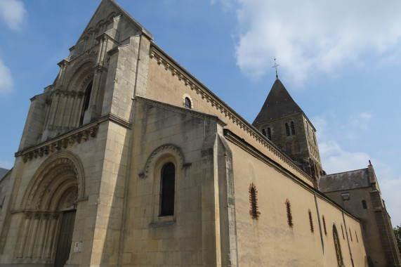 église Saint-Jean-Baptiste de Château-Gontier Château-Gontier