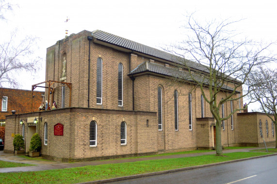 Church of St Hugh of Lincoln, Letchworth Letchworth Garden City