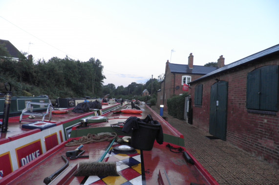 Saltisford Canal Arm Warwick